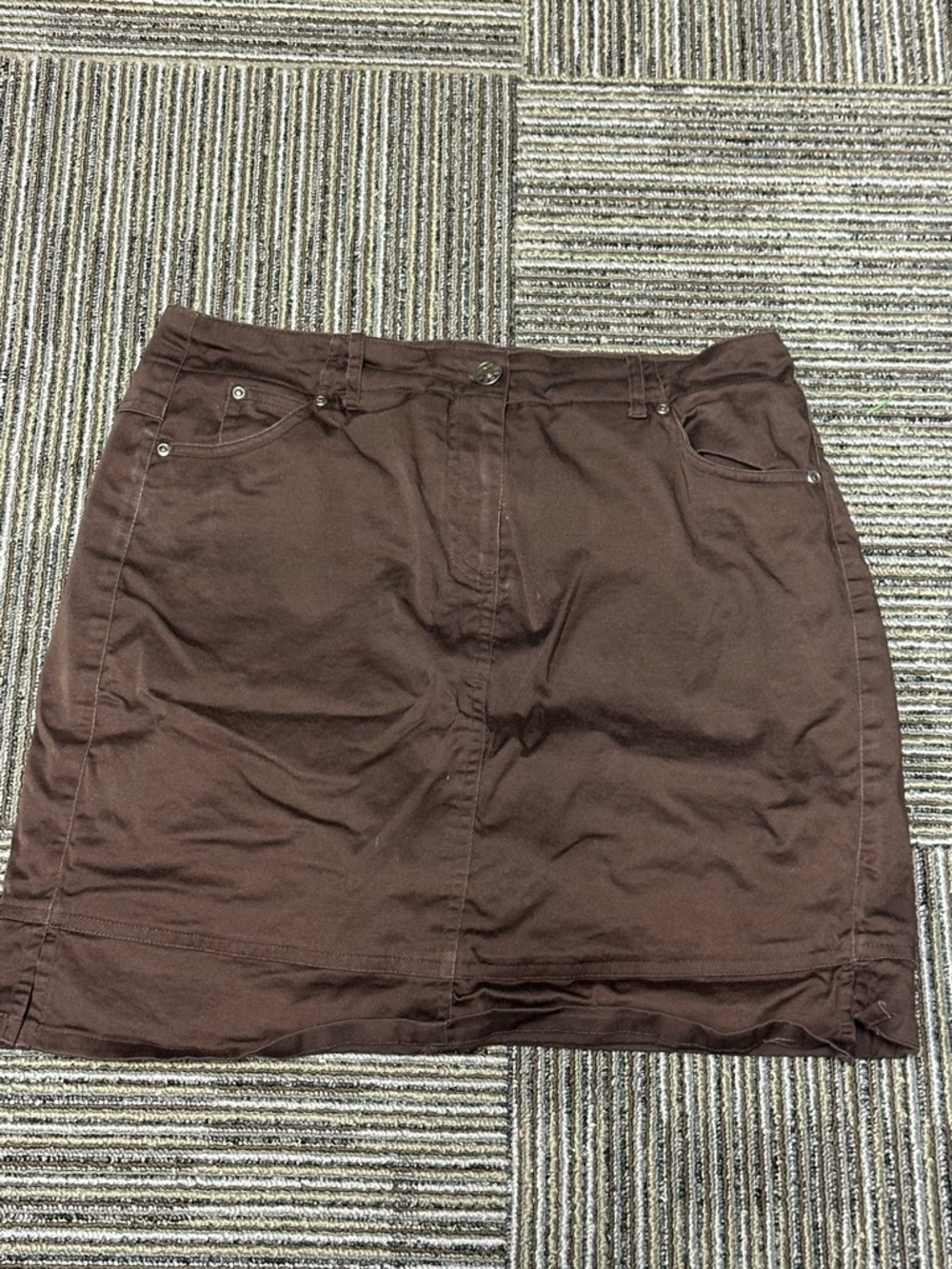 Women’s size 10, bamboo traders chocolate brown SKORT